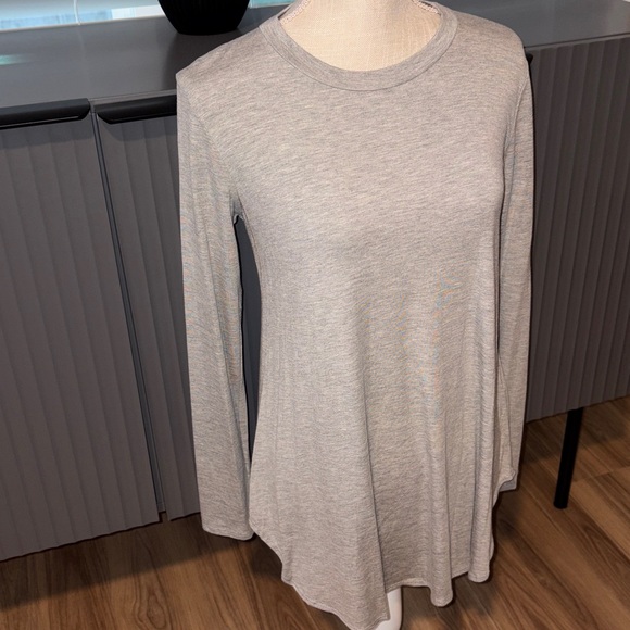 Classic Fit Crewneck T-shirt -Heather Gray - Picture 5 of 6